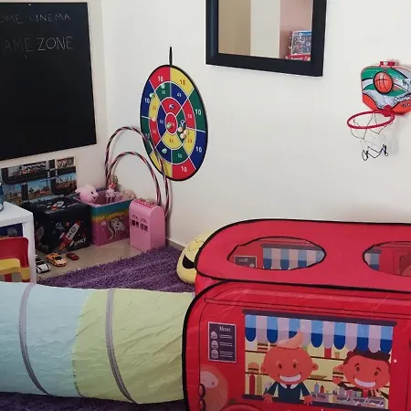 Delphitea Philoxenia