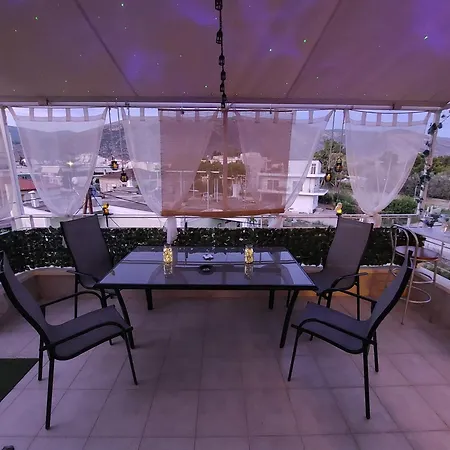 Delphitea Philoxenia