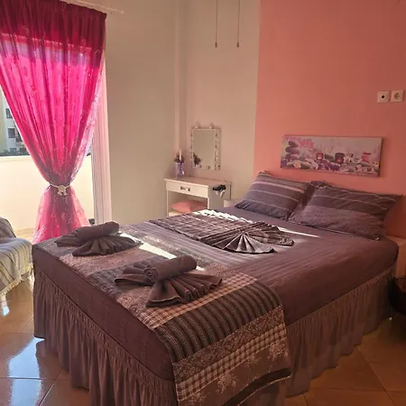 Delphitea Philoxenia