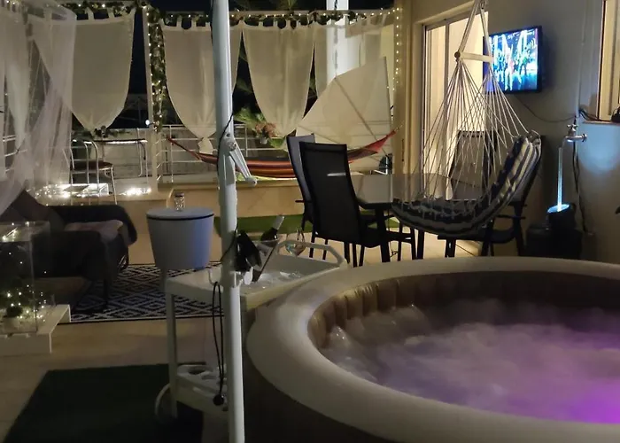 Delphitea Philoxenia *