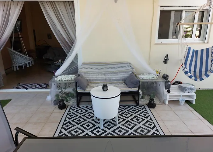 Delphitea Philoxenia Apartment *