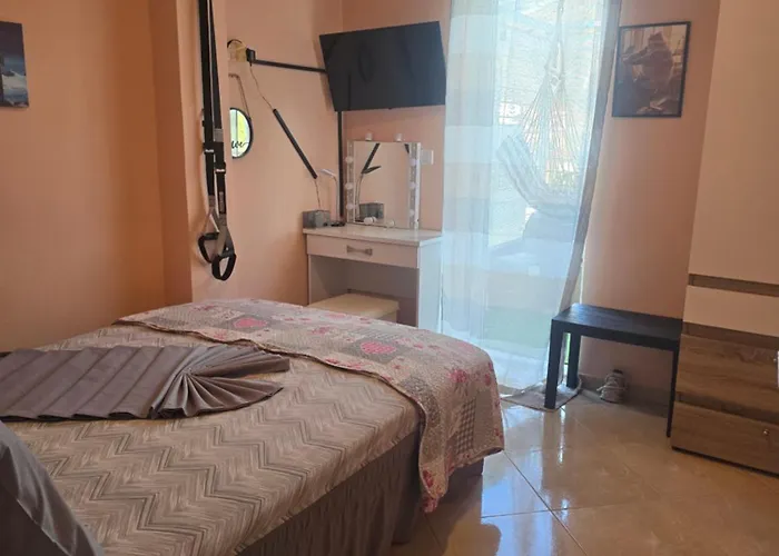 Delphitea Philoxenia